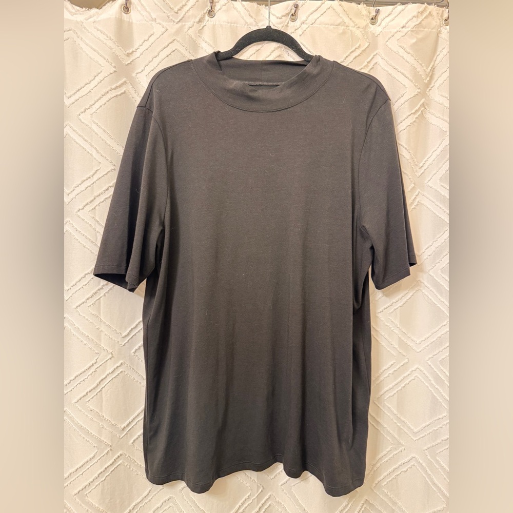 Universal Standard Black Mock Neck Short Sleeve Tee NWOT